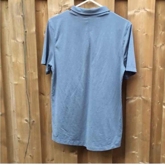 Lululemon Evolution Short Sleeve Polo Shirt
River Blue MINT Condition - Picture 3 of 4